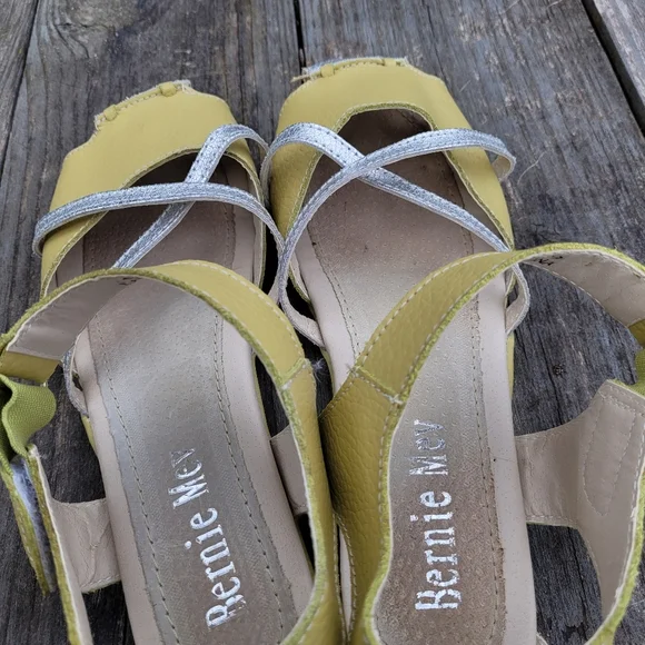 Bernie Mev yellow silver leather shoes size 8 - Picture 8 of 9